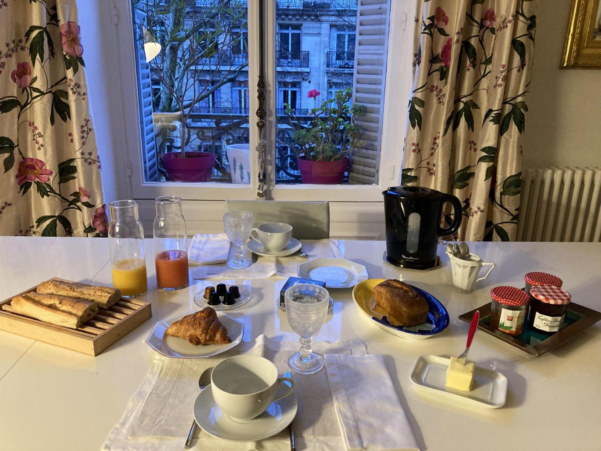 Parc Monceau Bed & Breakfast Париж Екстериор снимка